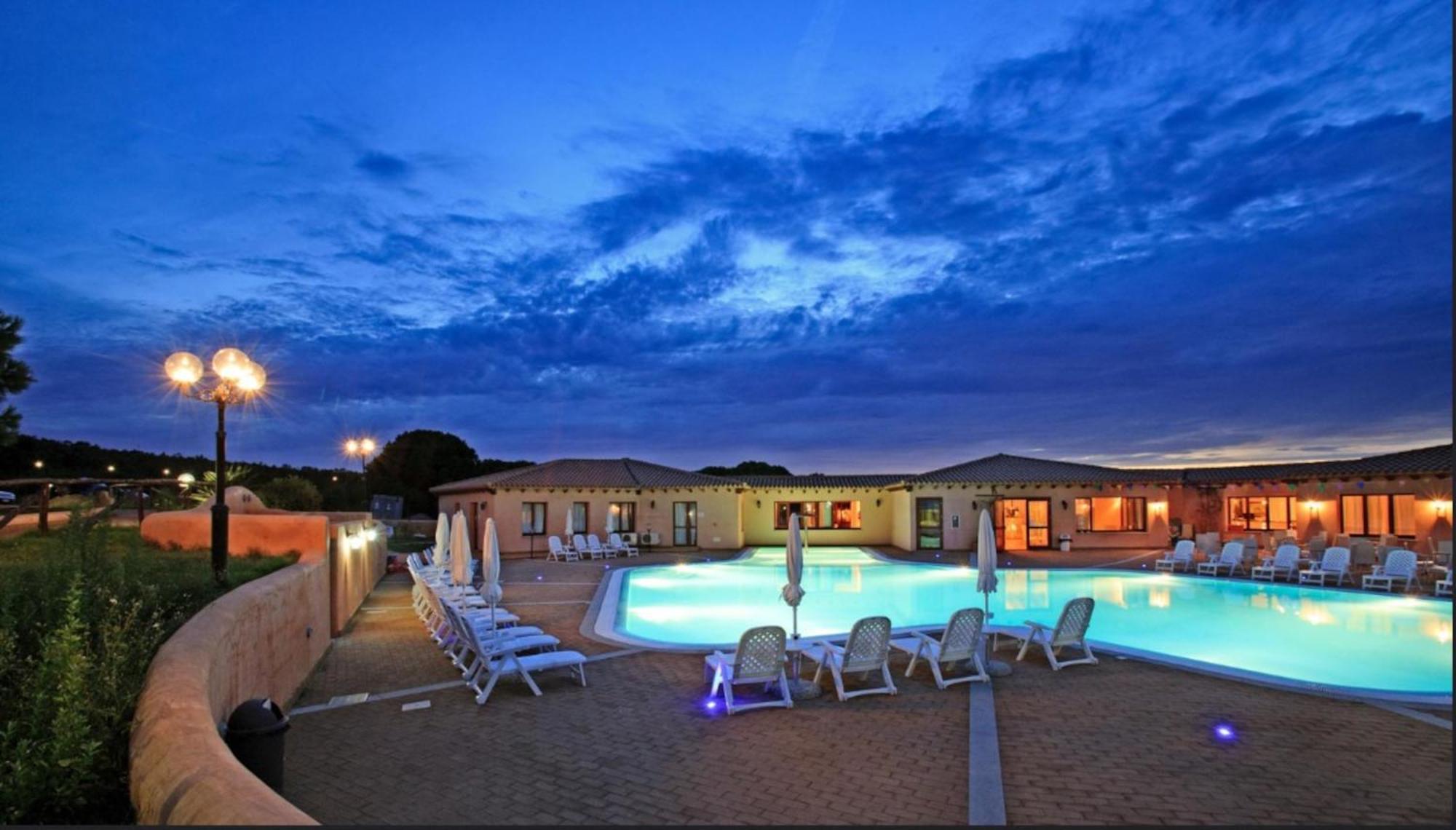 Residence Baia Dei Mirti Vignola Mare Exteriör bild