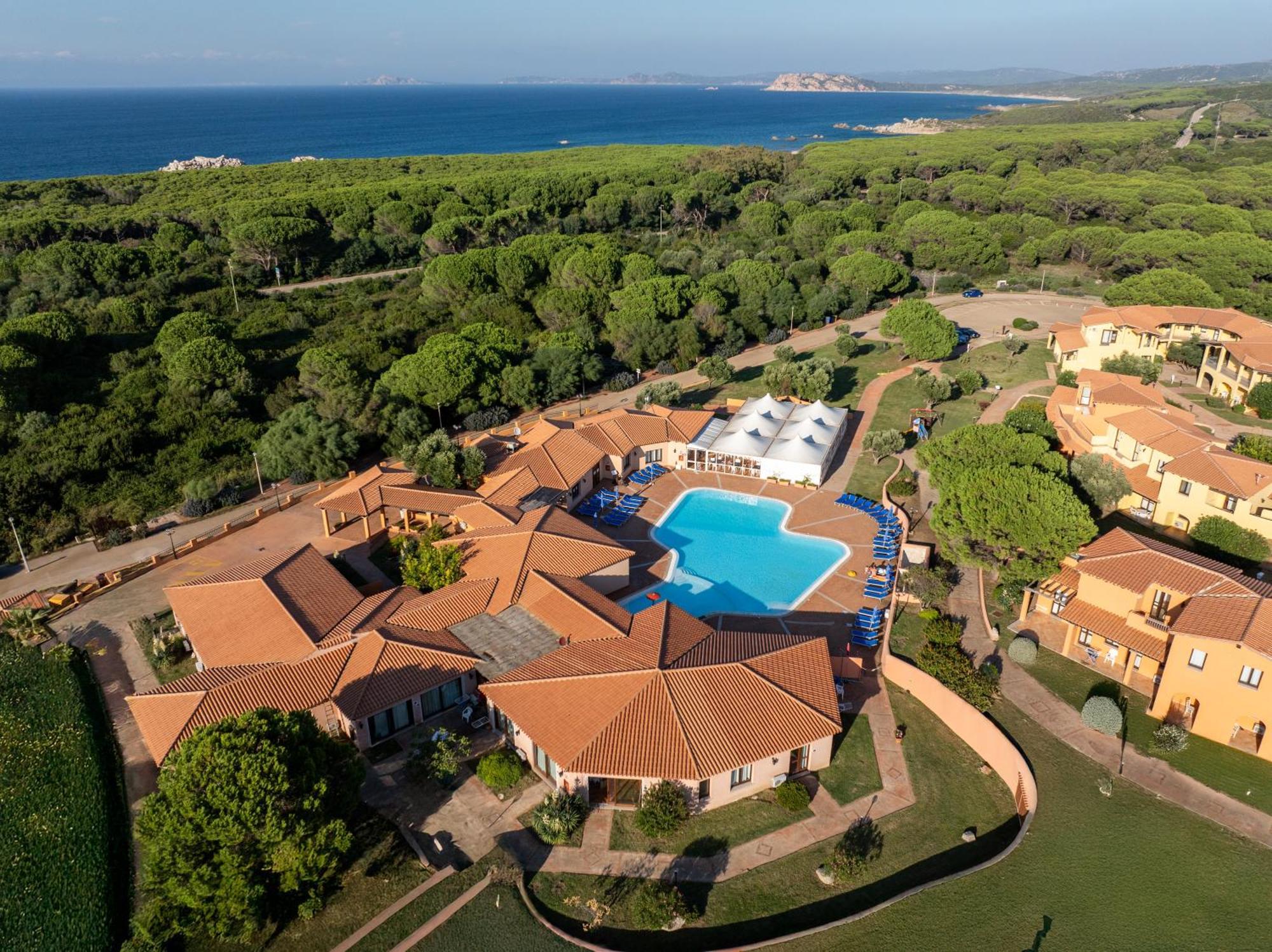 Residence Baia Dei Mirti Vignola Mare Exteriör bild