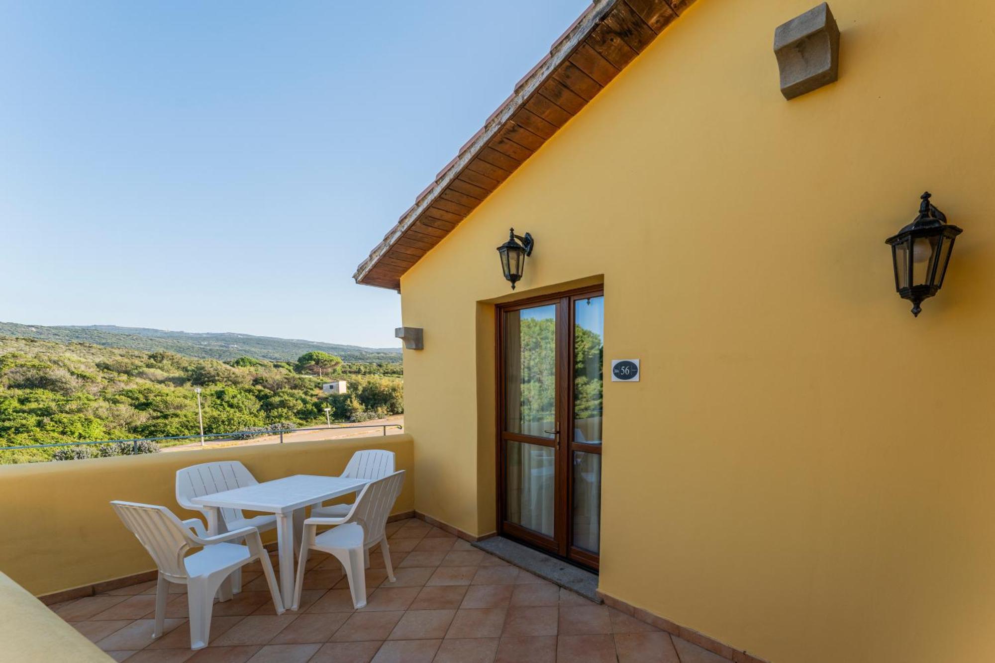 Residence Baia Dei Mirti Vignola Mare Exteriör bild