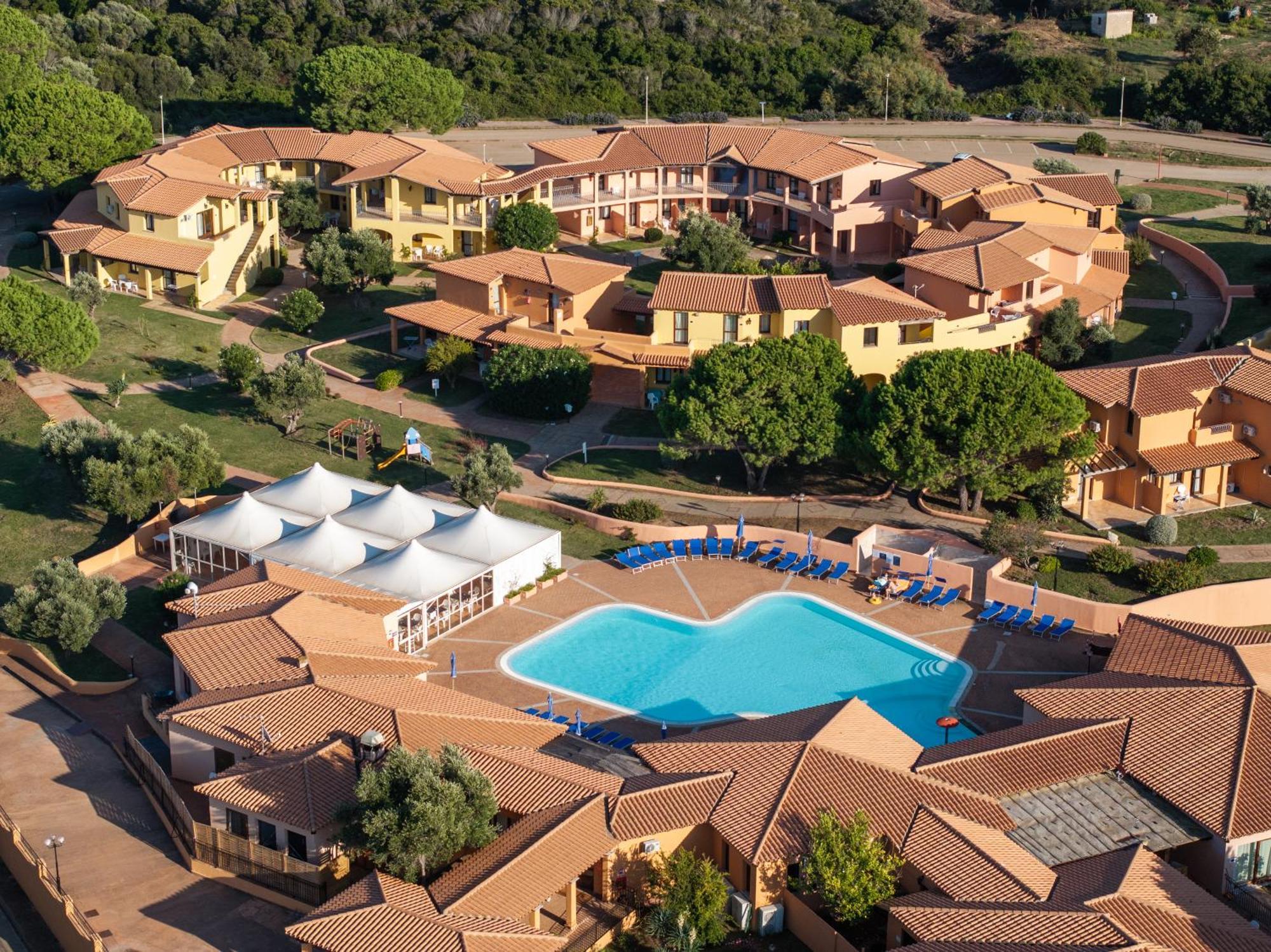 Residence Baia Dei Mirti Vignola Mare Exteriör bild