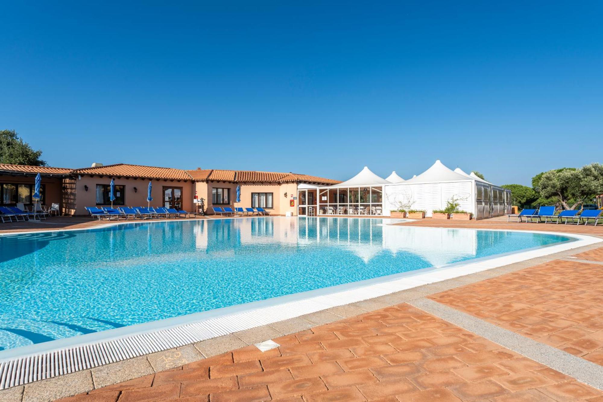 Residence Baia Dei Mirti Vignola Mare Exteriör bild